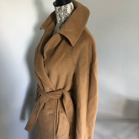 Max Mara 100% Virgin Wool Camel Long Coat Jacket - Picture 2 of 8